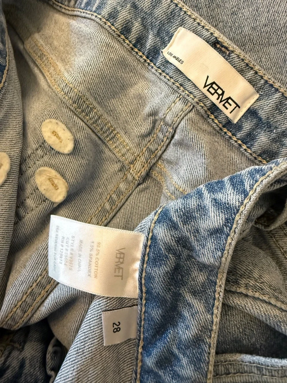 NWOT Vervet Barrel Denim Jeans (28) - Picture 5 of 10